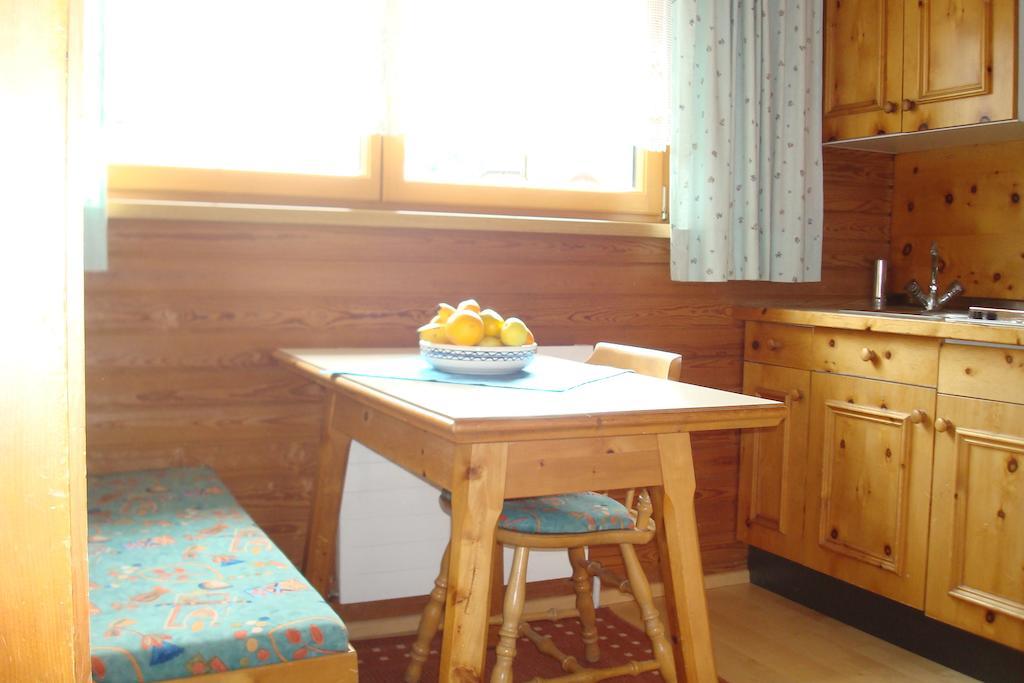 Gaestehaus Moser Ramingstein Habitación foto